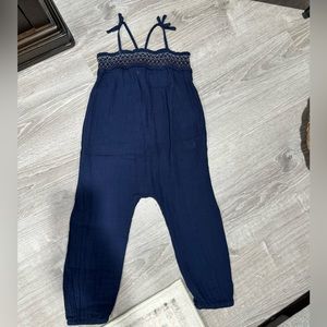 Old navy 4T jumpsuit - washed once never worn